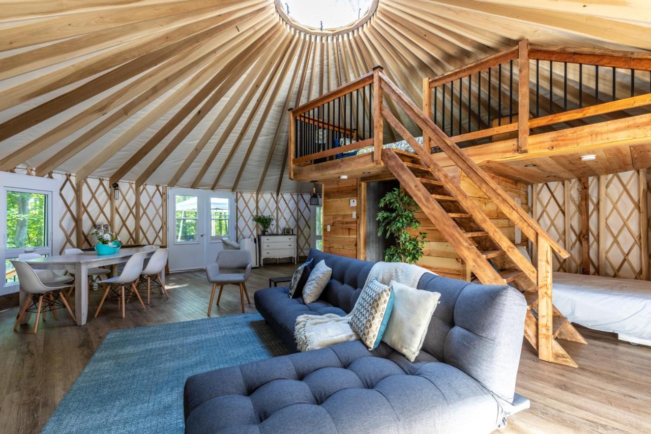 Yourtes Glamping Du Poisson Blanc Notre-Dame-du-Laus 외부 사진