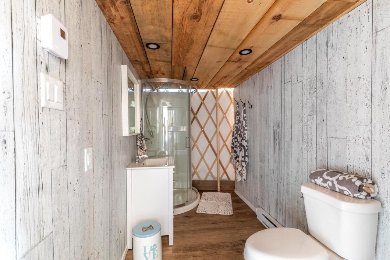 Yourtes Glamping Du Poisson Blanc Notre-Dame-du-Laus 외부 사진