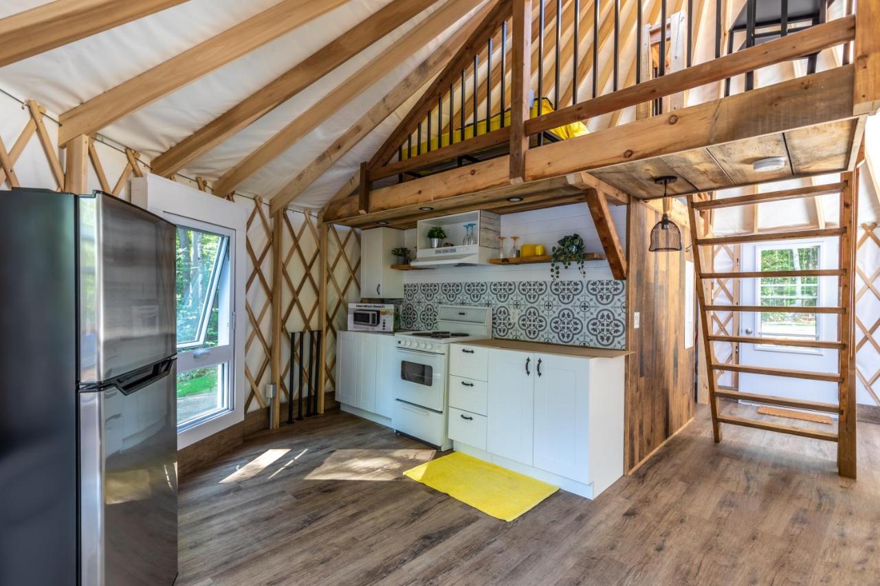 Yourtes Glamping Du Poisson Blanc Notre-Dame-du-Laus 외부 사진